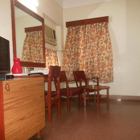 New Woodlands Hotel Ченнаї Екстер'єр фото